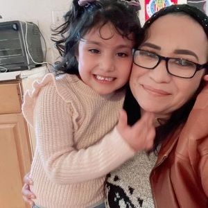 Meet your Posher, Mireya